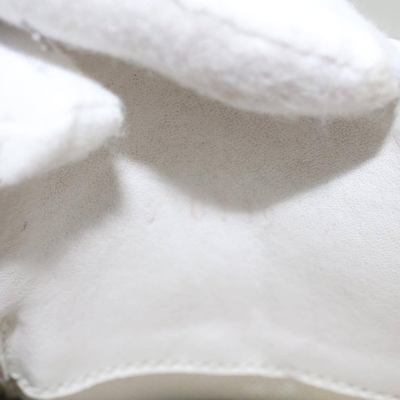 LOUIS VUITTON Monogram Runaway Line Sneakers Leather - Picture 8 of 15